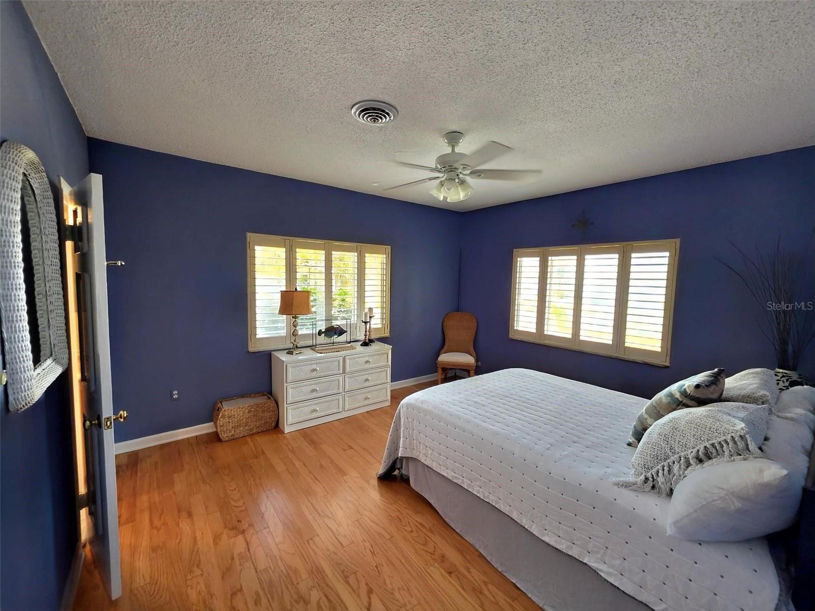 Image 29 of 53 For 401 Whitcomb Boulevard