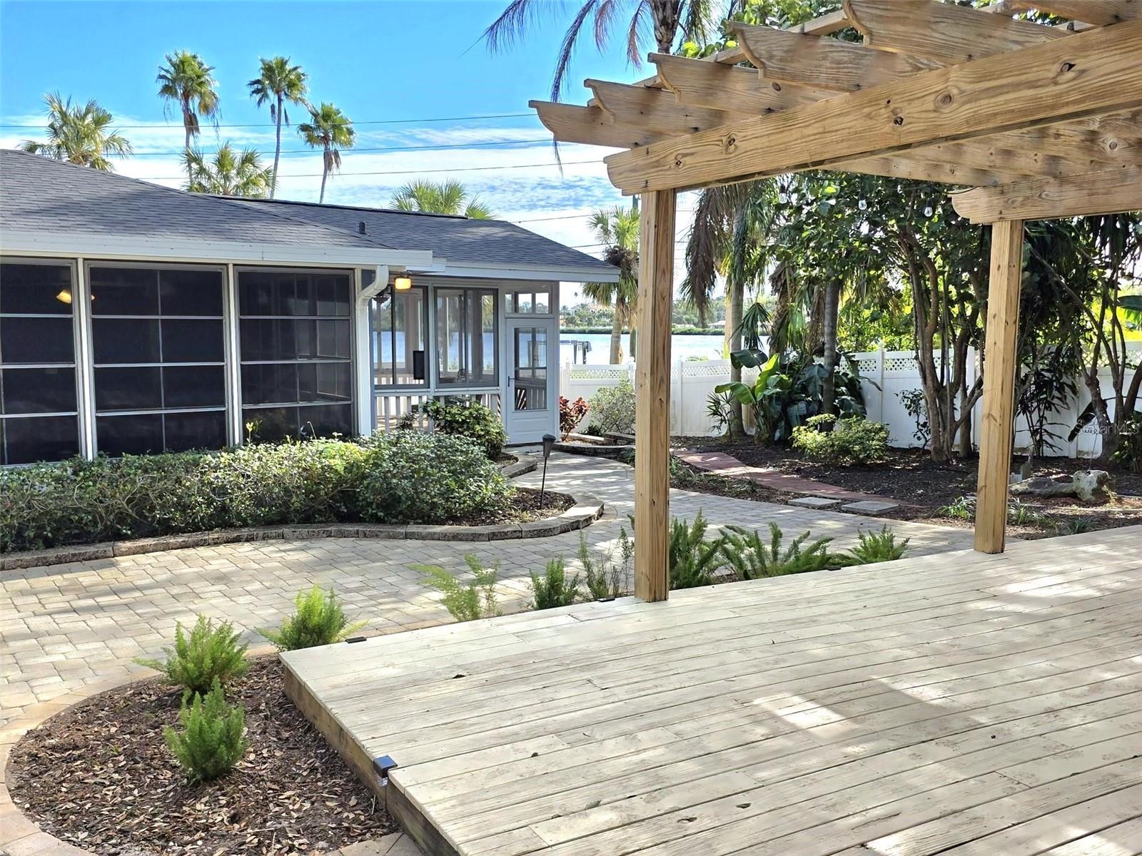 Image 37 of 53 For 401 Whitcomb Boulevard