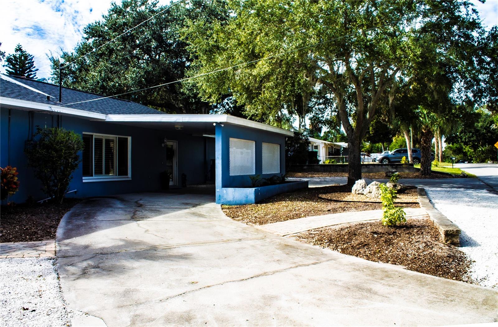 Image 40 of 53 For 401 Whitcomb Boulevard