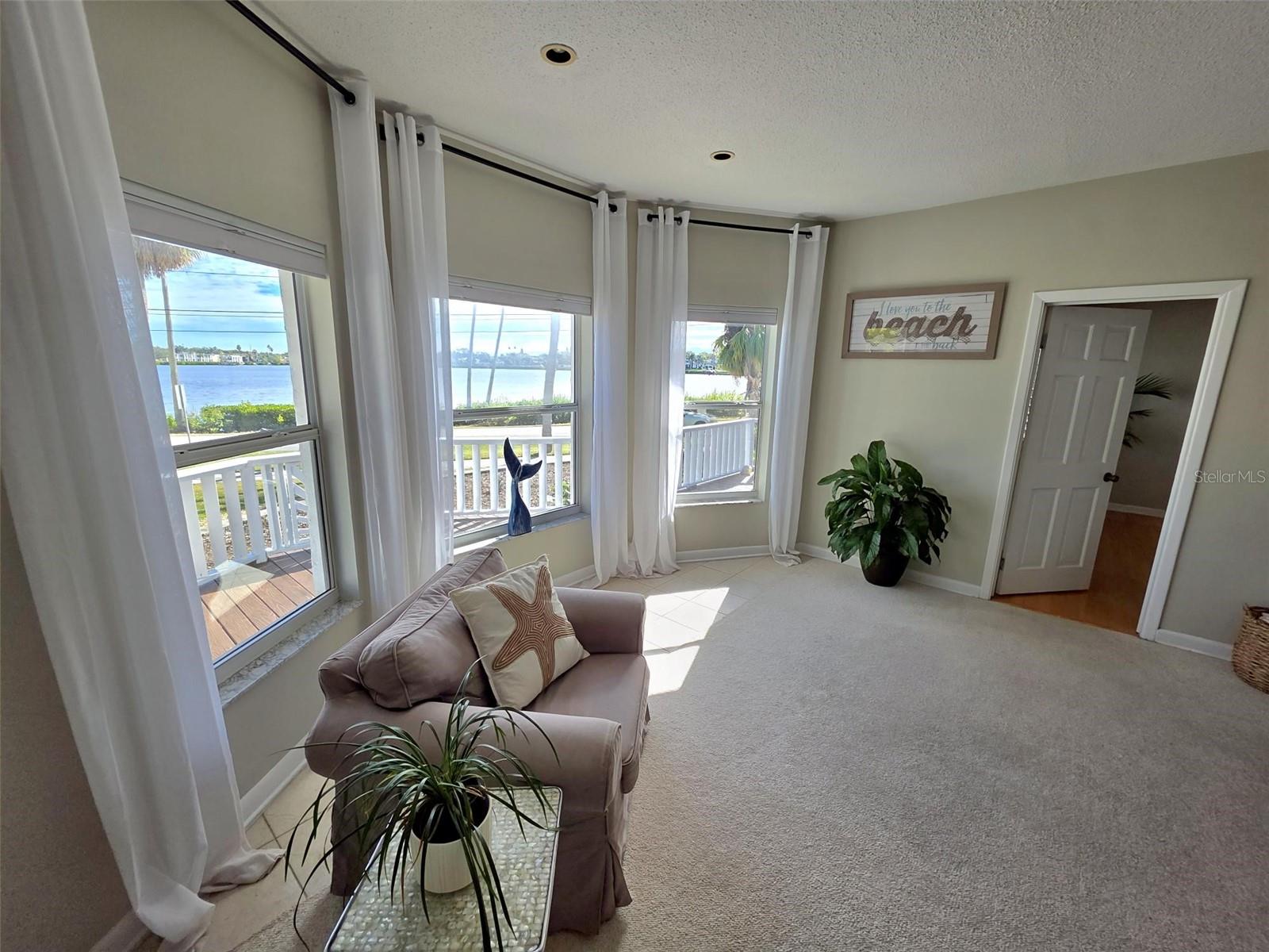 Image 9 of 53 For 401 Whitcomb Boulevard