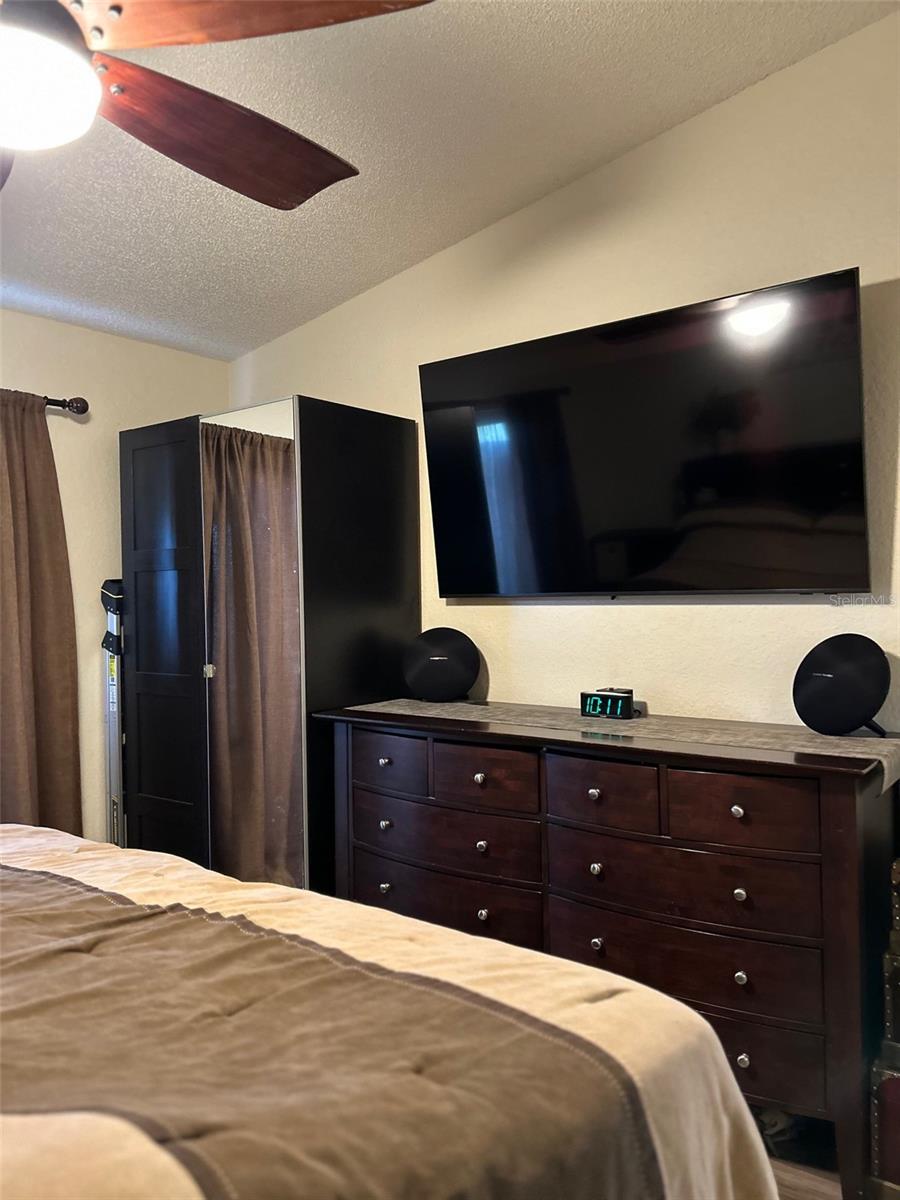 Image 21 of 41 For 7361 62nd Avenue N