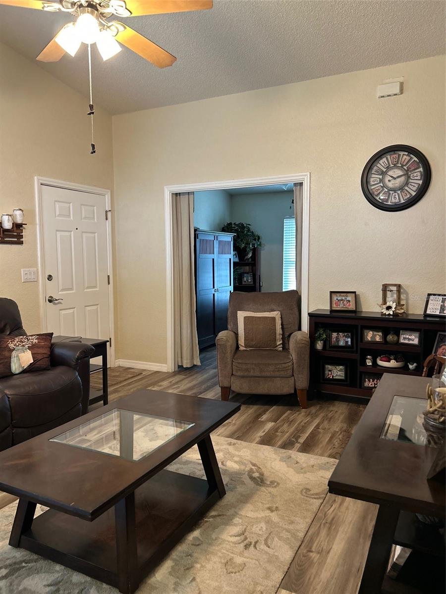 Image 8 of 41 For 7361 62nd Avenue N