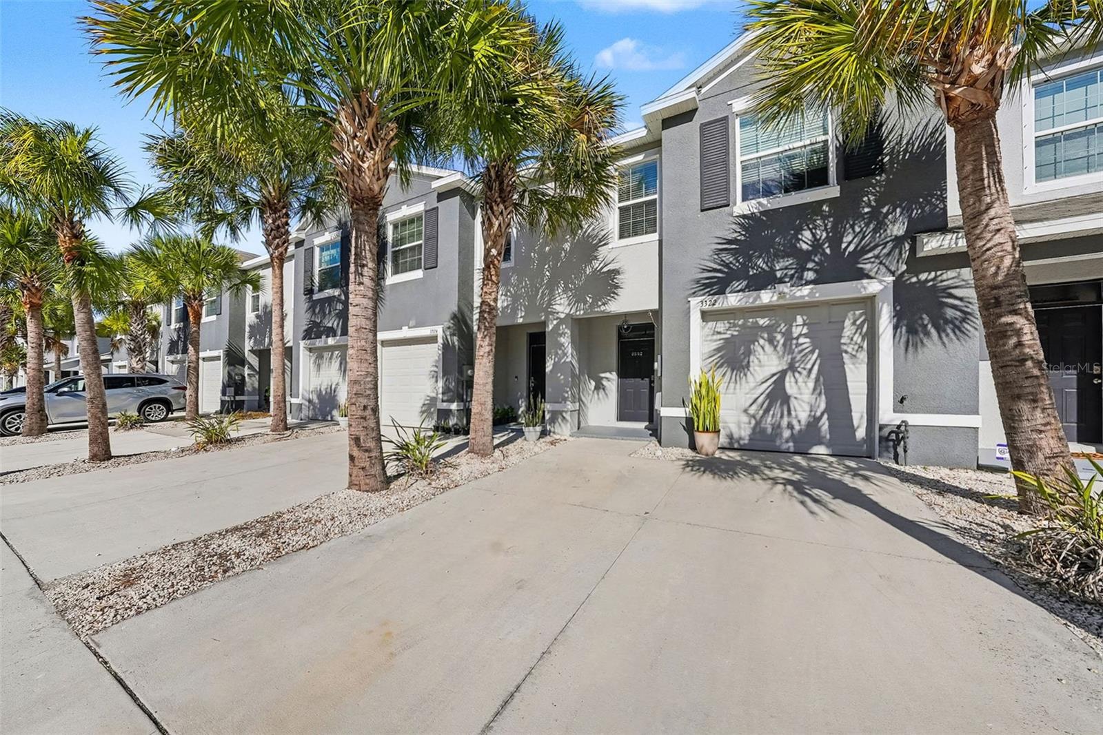 Image 3 of 25 For 3322 Pleasant Willow Court