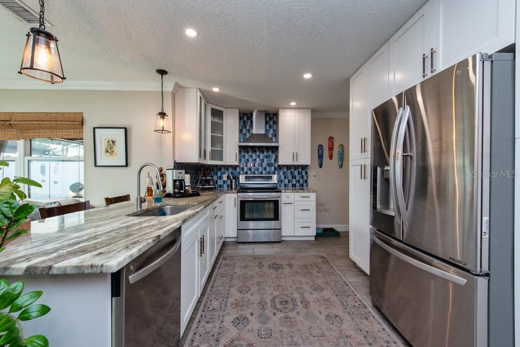 Image 11 of 40 For 8812 Honeycomb Drive