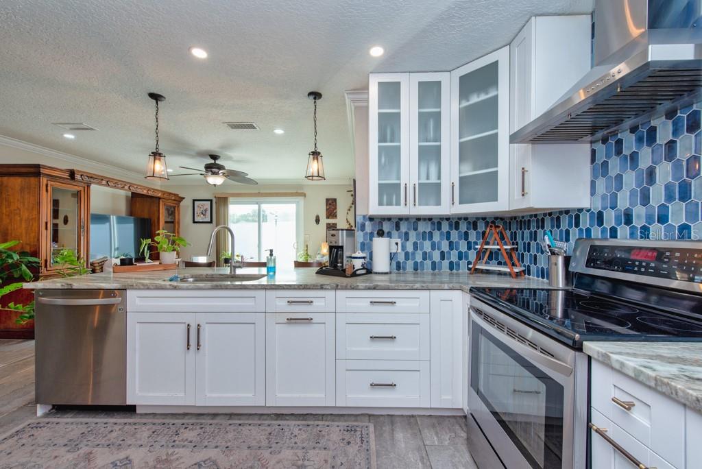 Image 12 of 40 For 8812 Honeycomb Drive