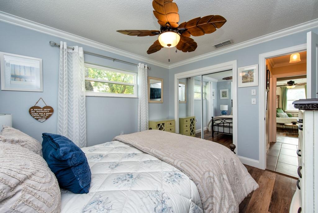 Image 21 of 40 For 8812 Honeycomb Drive