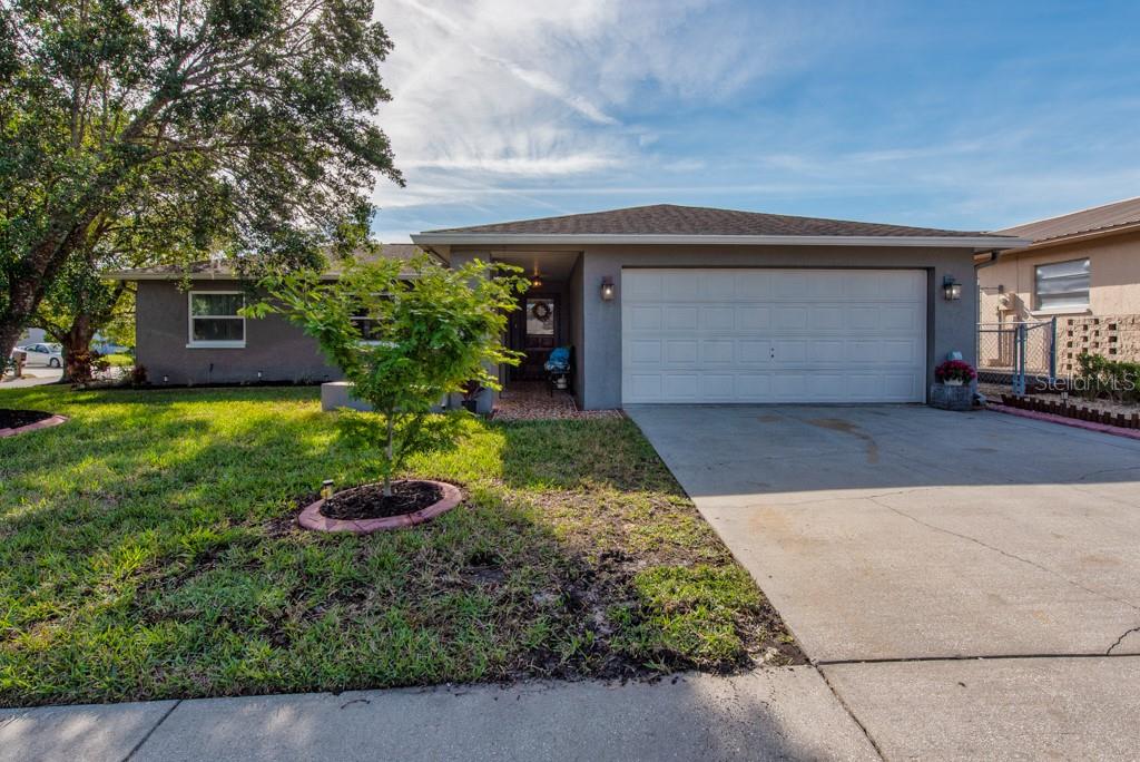 Image 33 of 40 For 8812 Honeycomb Drive