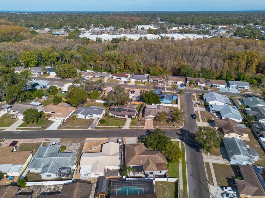 Image 38 of 40 For 8812 Honeycomb Drive