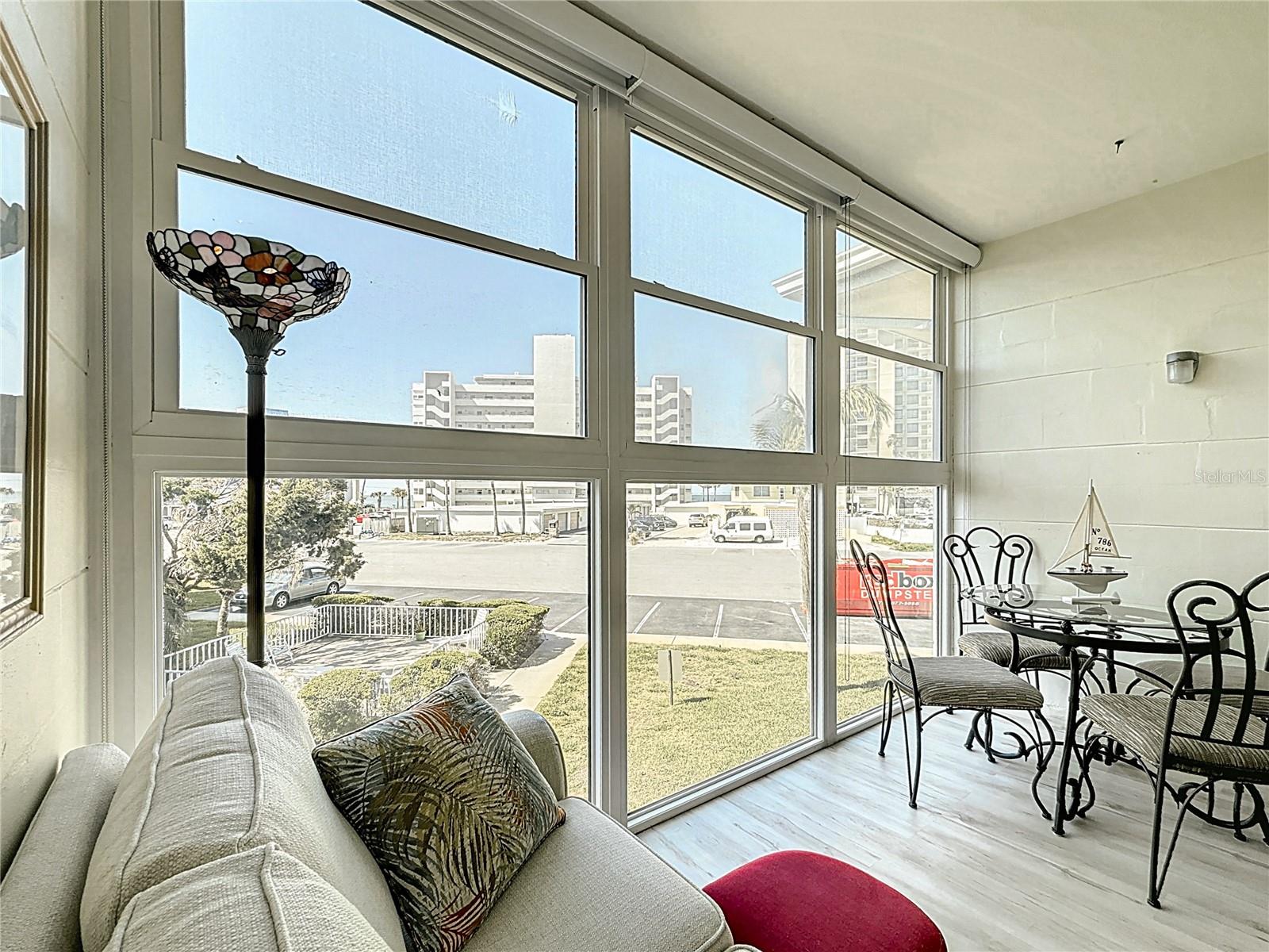 Image 15 of 30 For 7050 Sunset Way 22