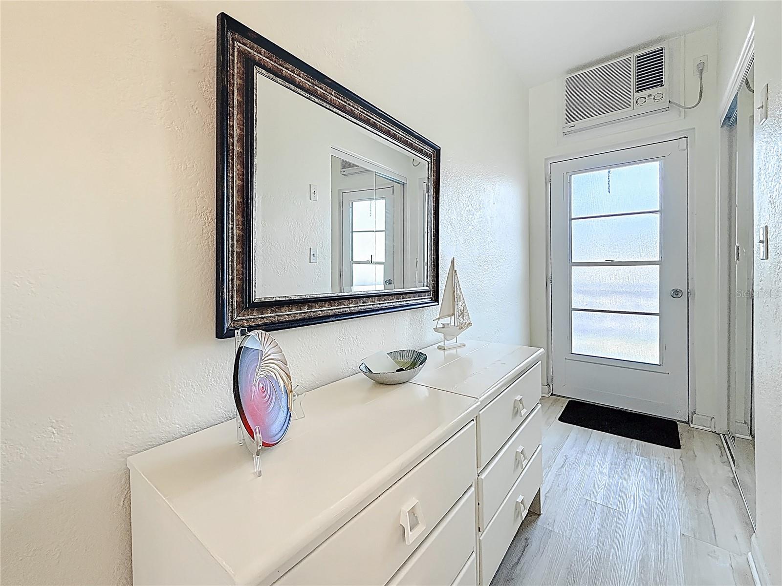 Image 7 of 30 For 7050 Sunset Way 22