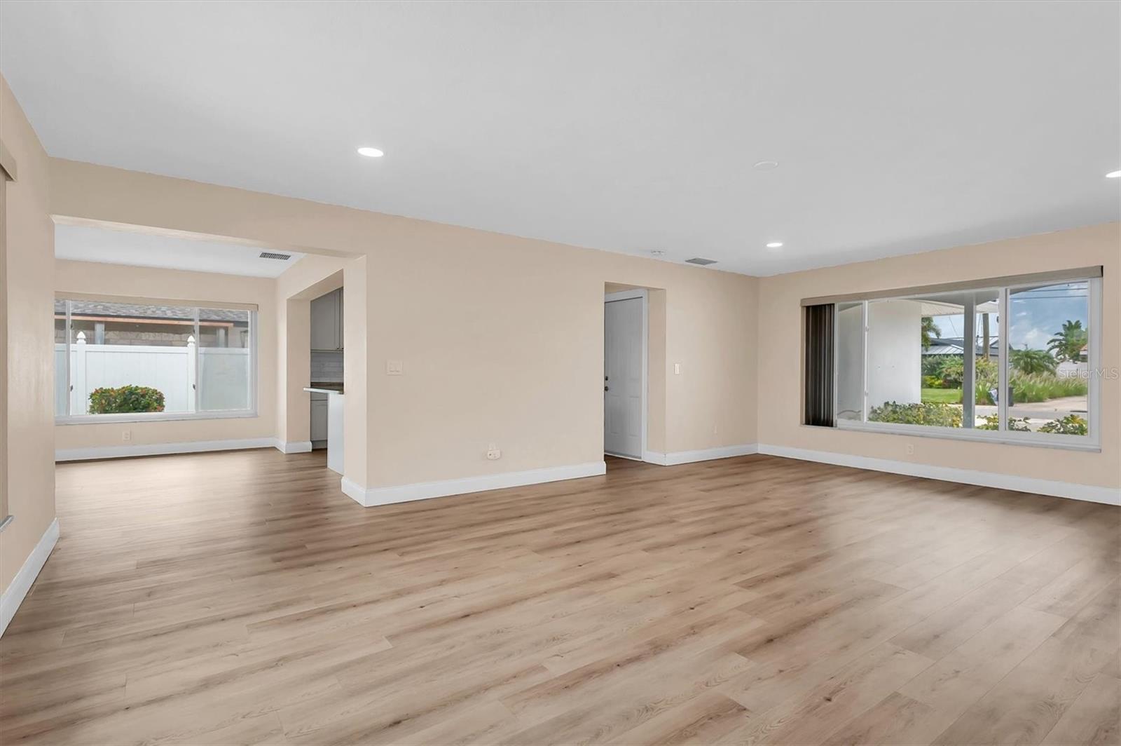 Image 12 of 45 For 315 Buttonwood Lane