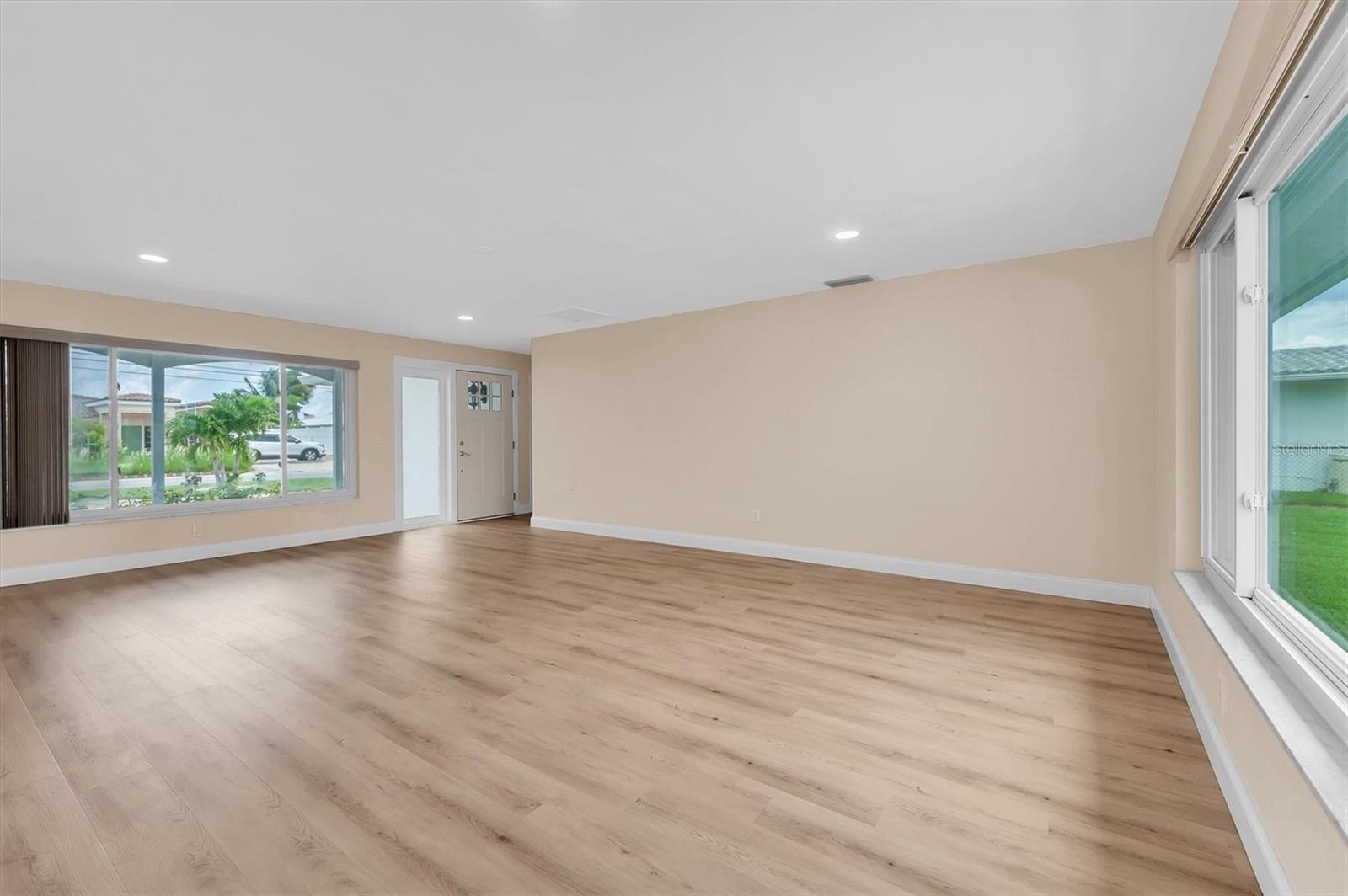 Image 9 of 45 For 315 Buttonwood Lane