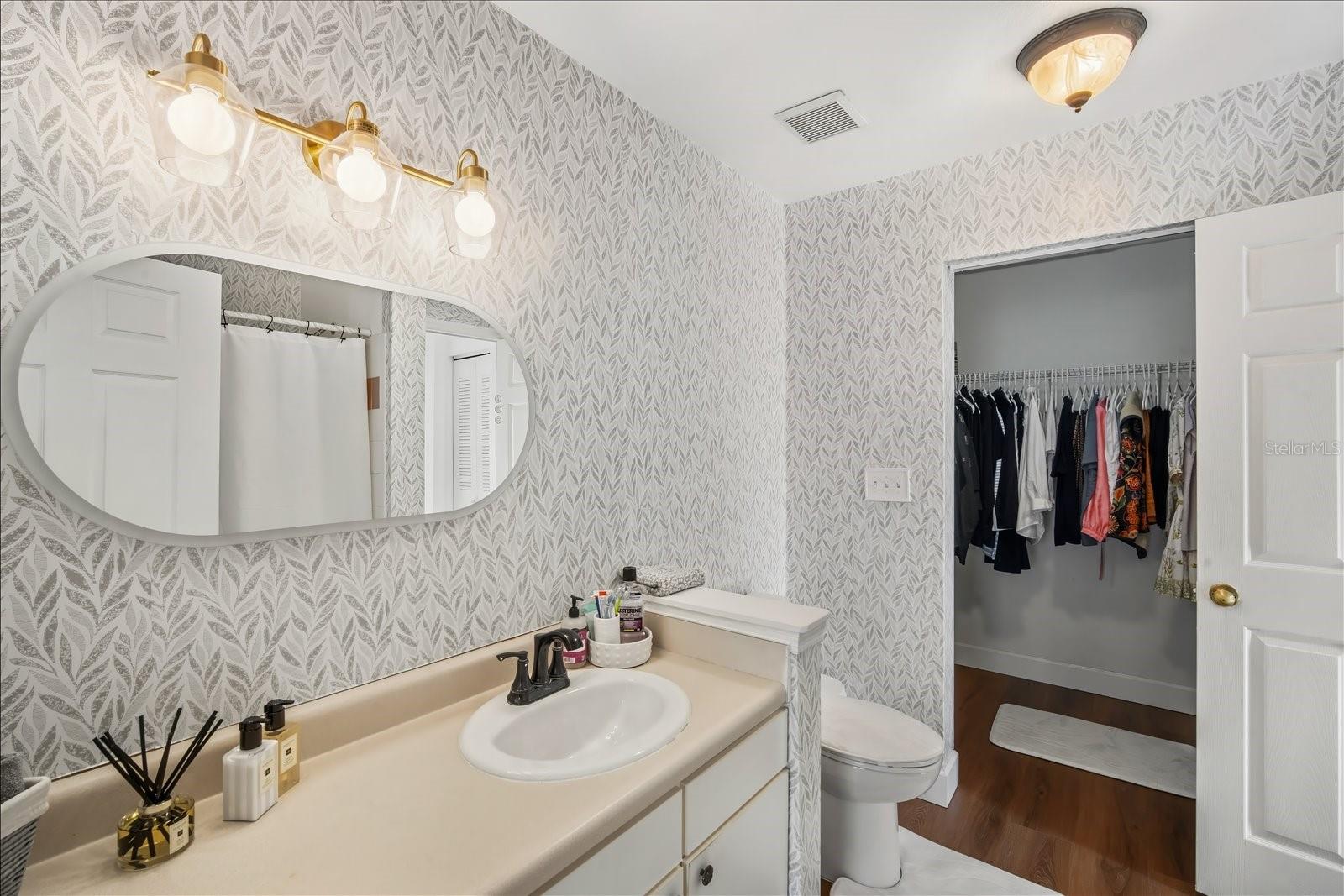 Image 14 of 23 For 9628 Lake Chase Island Way