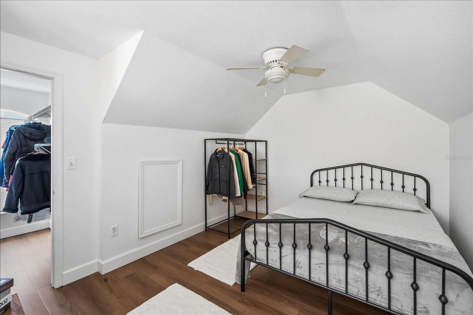 Image 16 of 23 For 9628 Lake Chase Island Way