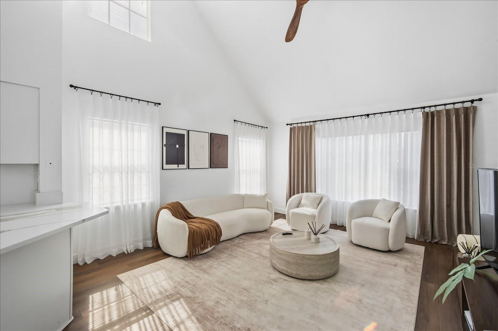 Image 4 of 23 For 9628 Lake Chase Island Way