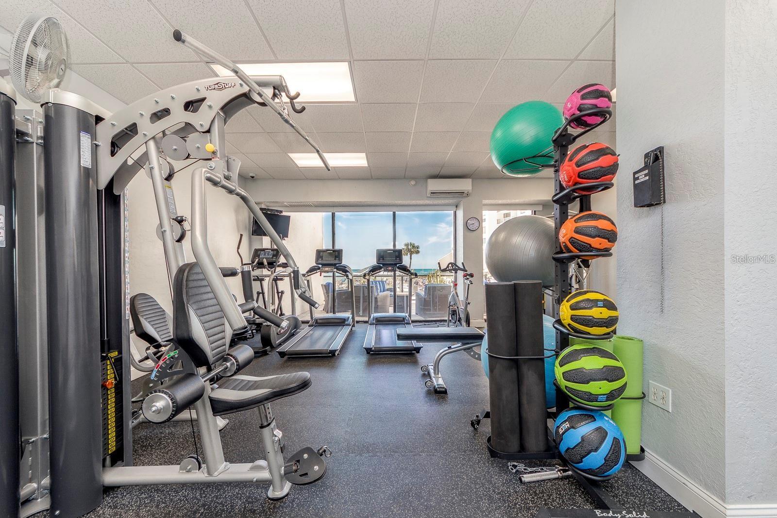 Image 27 of 41 For 450 Gulfview Boulevard 708