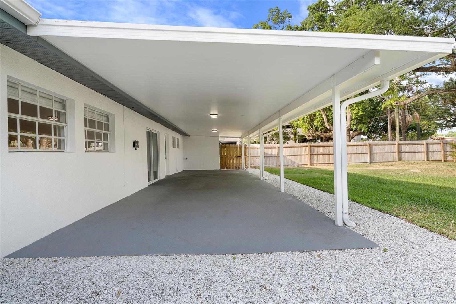 Image 27 of 33 For 202 Shore Crest Drive