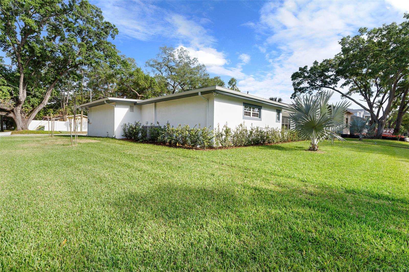 Image 30 of 33 For 202 Shore Crest Drive