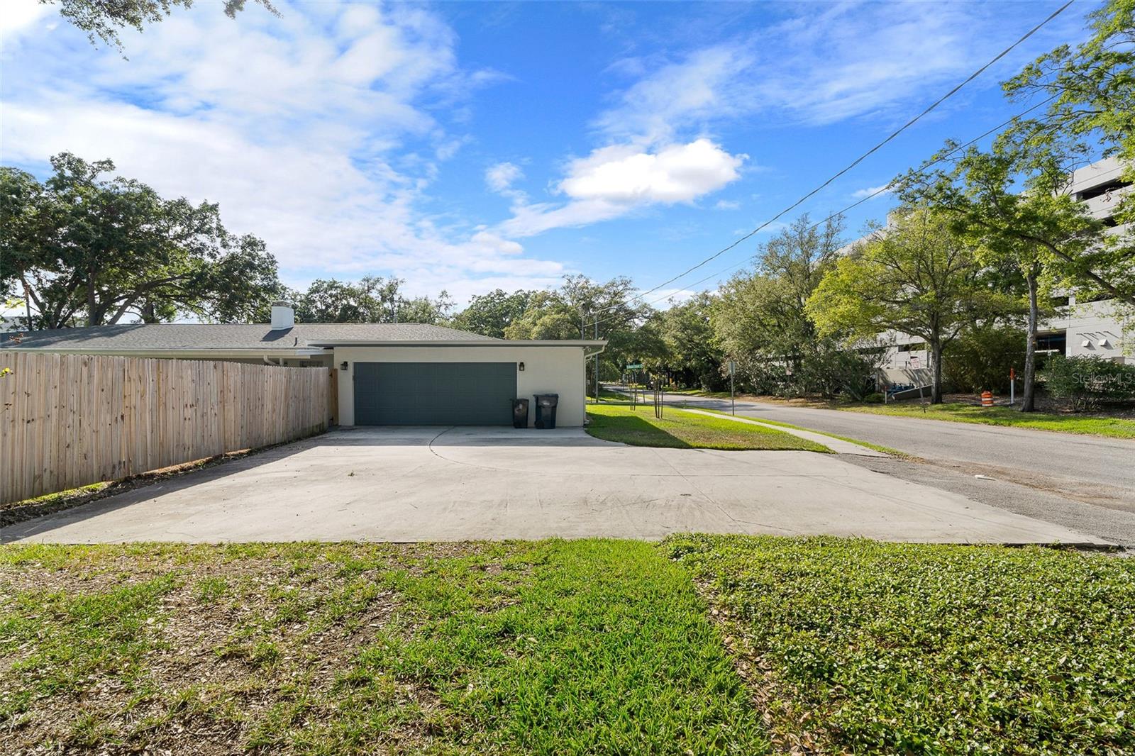 Image 31 of 33 For 202 Shore Crest Drive