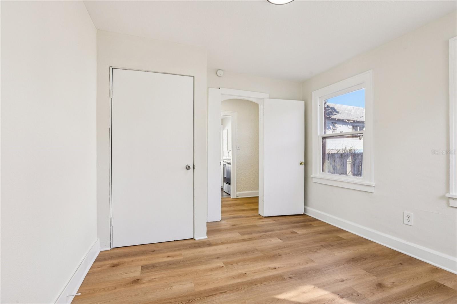 Image 23 of 47 For 305 28th Street S