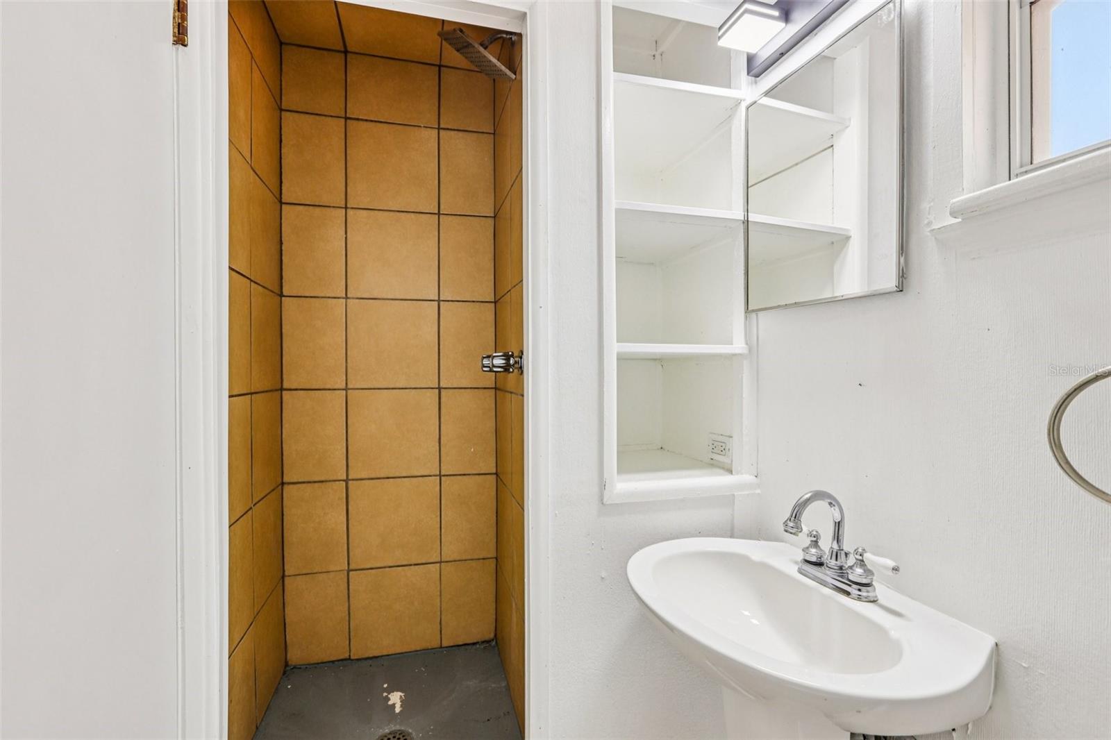 Image 25 of 47 For 305 28th Street S