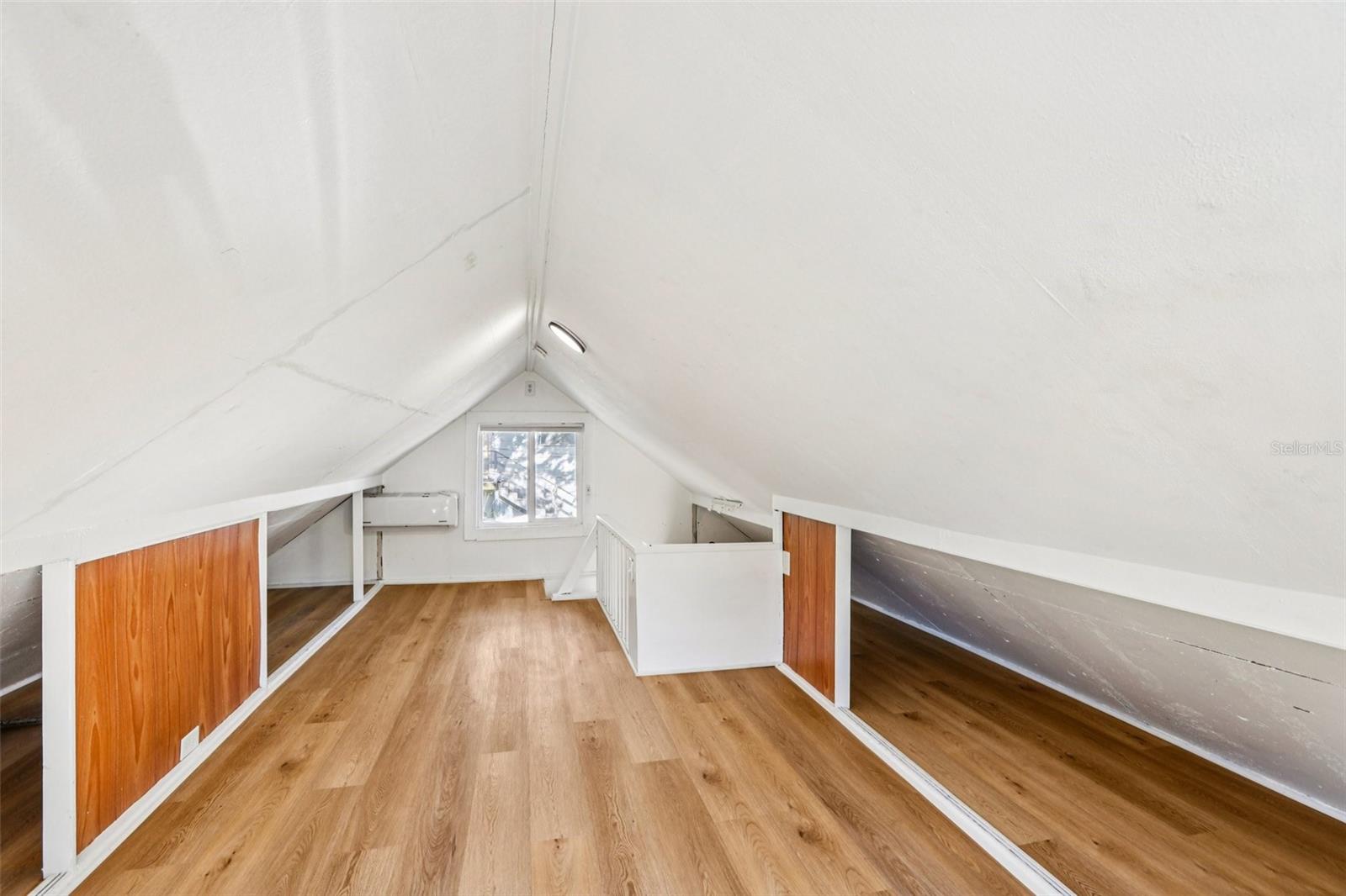 Image 27 of 47 For 305 28th Street S