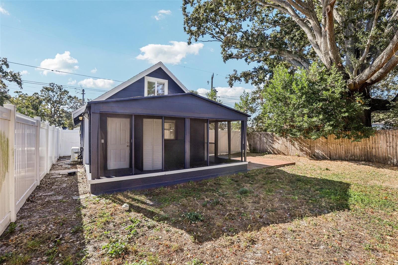 Image 43 of 47 For 305 28th Street S