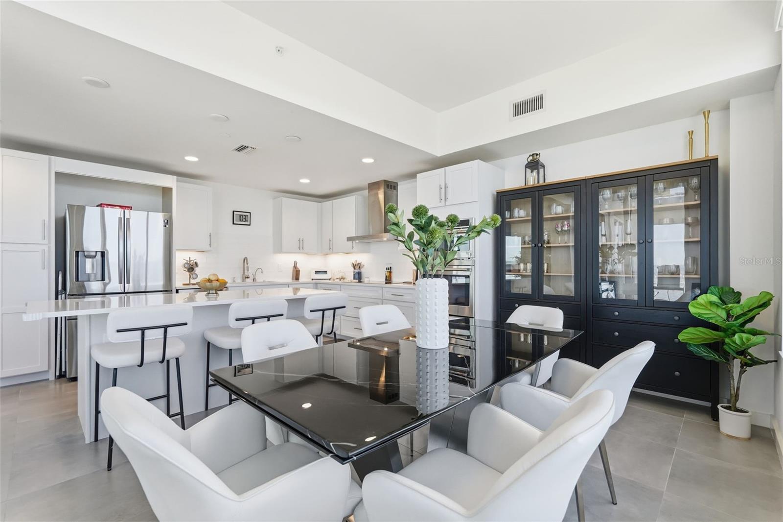 Image 15 of 38 For 920 Osceola Avenue 210