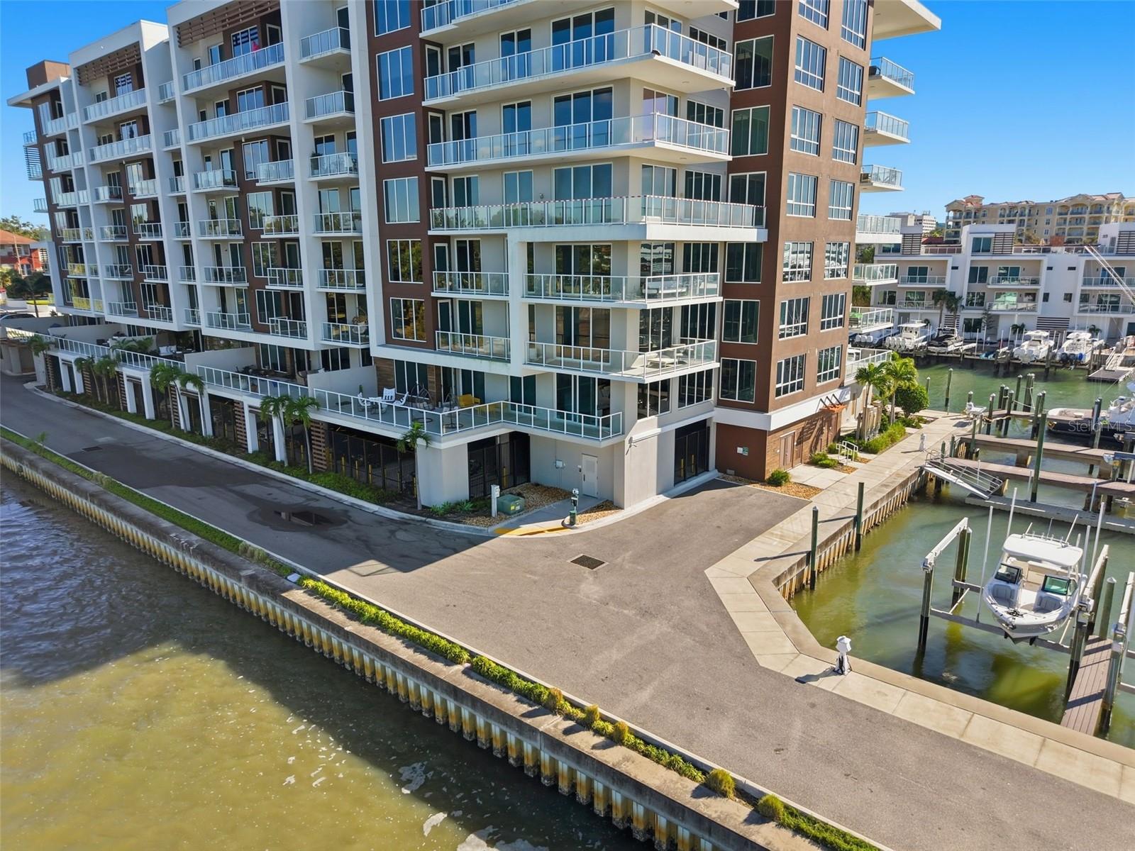 Image 37 of 38 For 920 Osceola Avenue 210