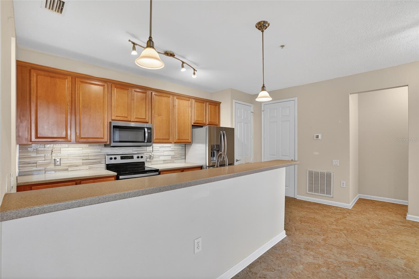 Image 16 of 45 For 7905 Seminole Boulevard 3103