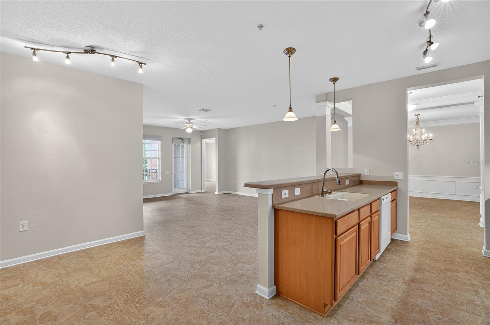 Image 18 of 45 For 7905 Seminole Boulevard 3103