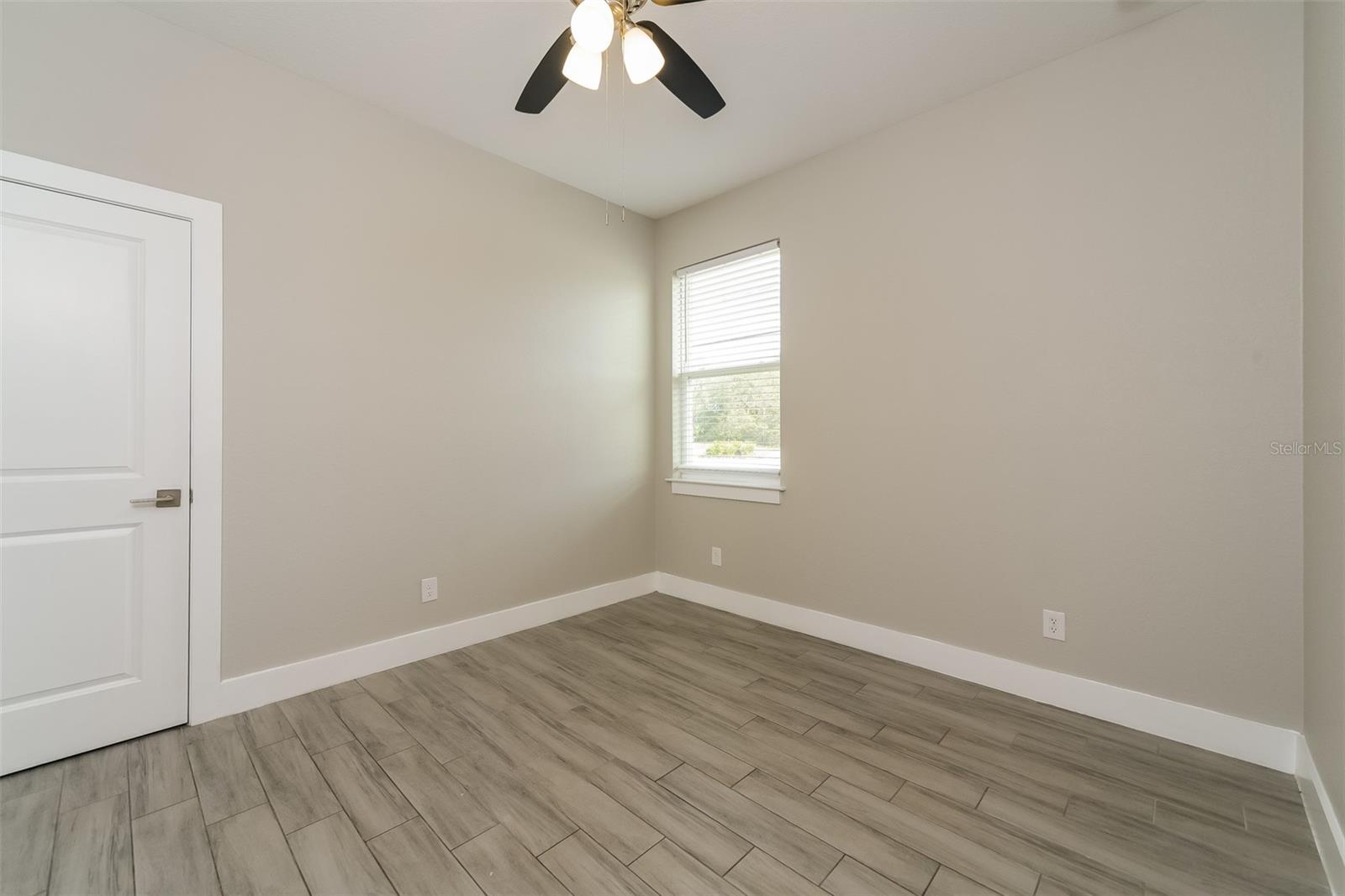 Image 9 of 15 For 398 Camellia Court