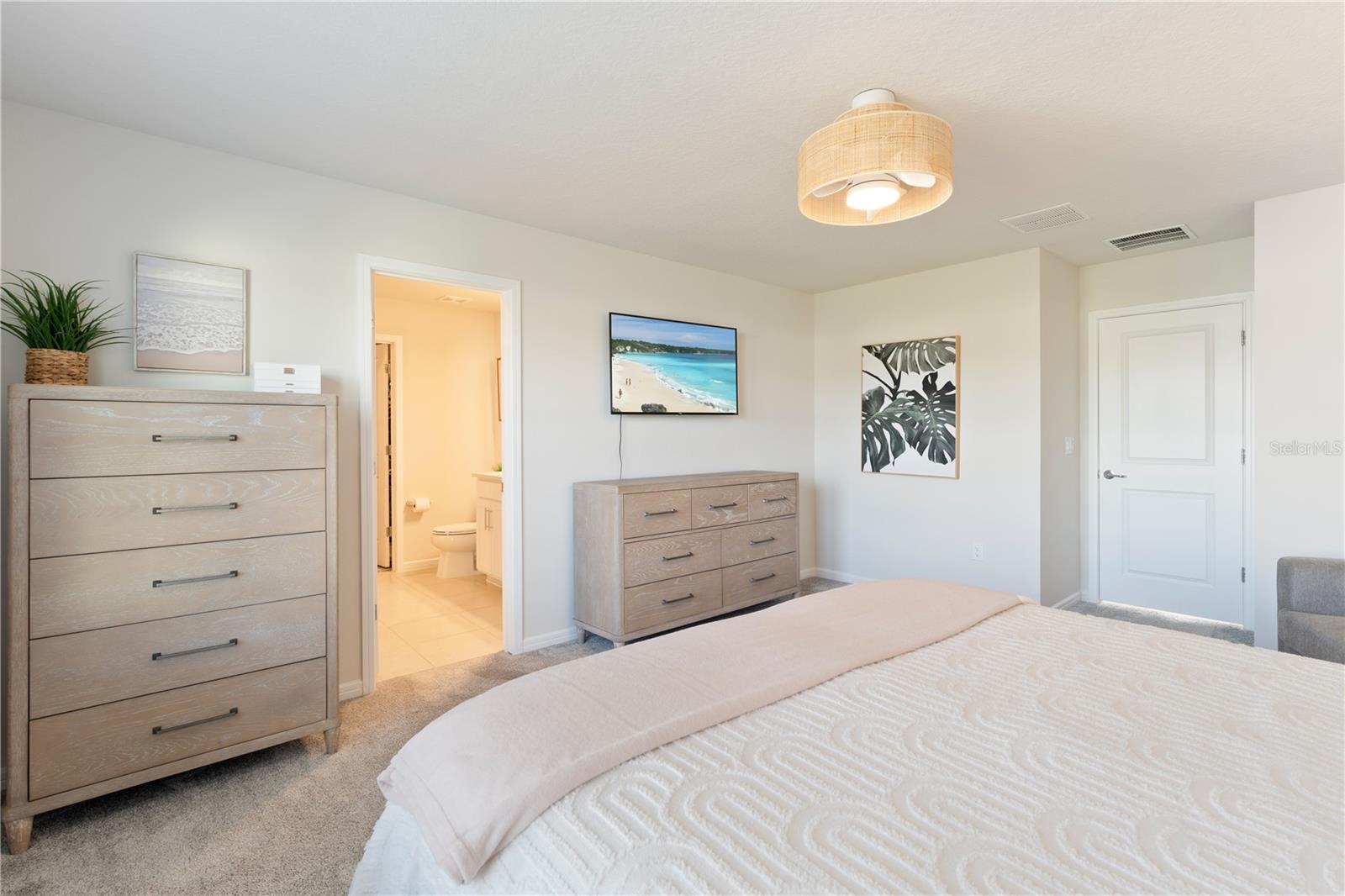 Image 23 of 70 For 17713 Everlong Drive