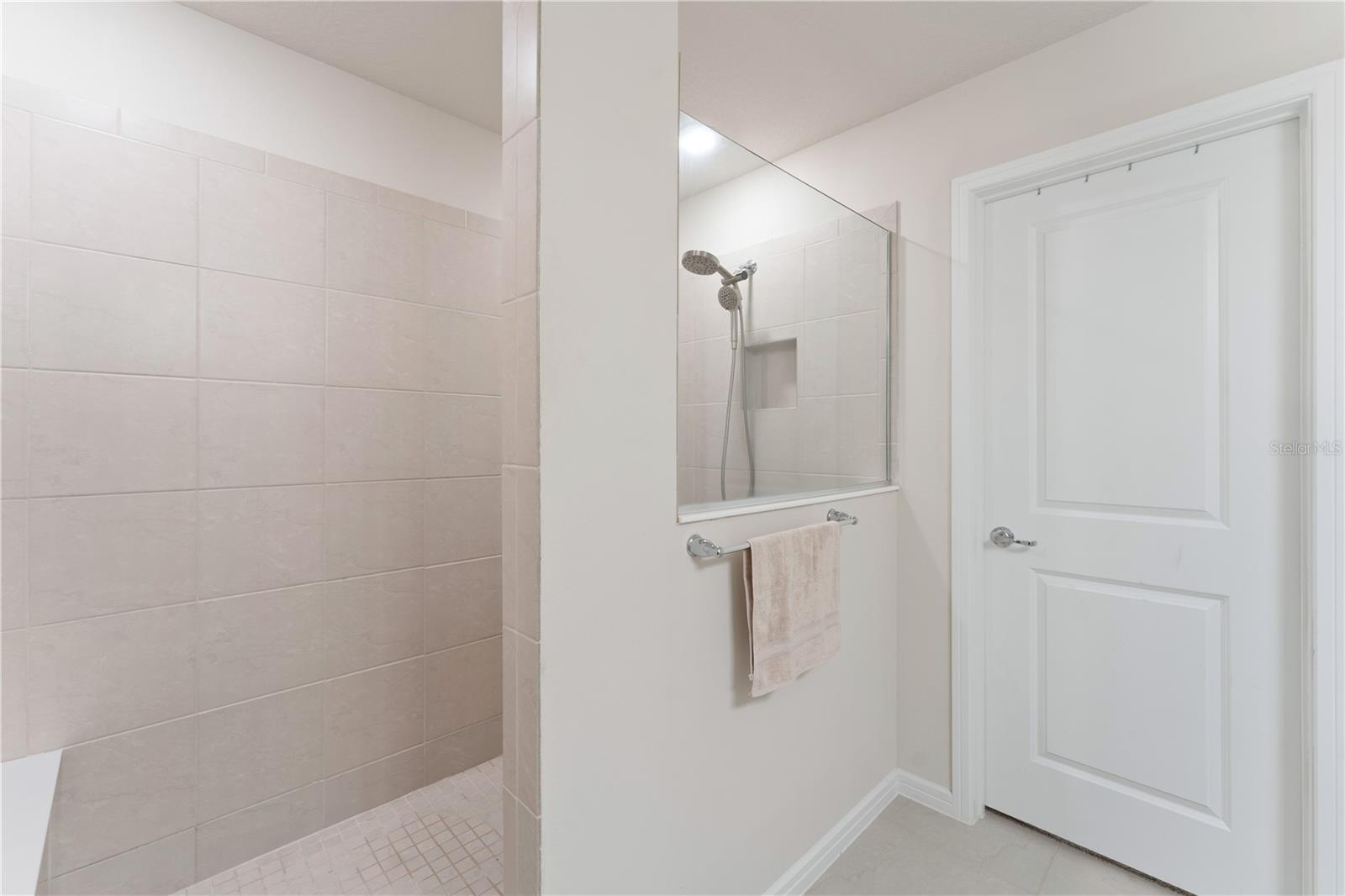 Image 26 of 70 For 17713 Everlong Drive