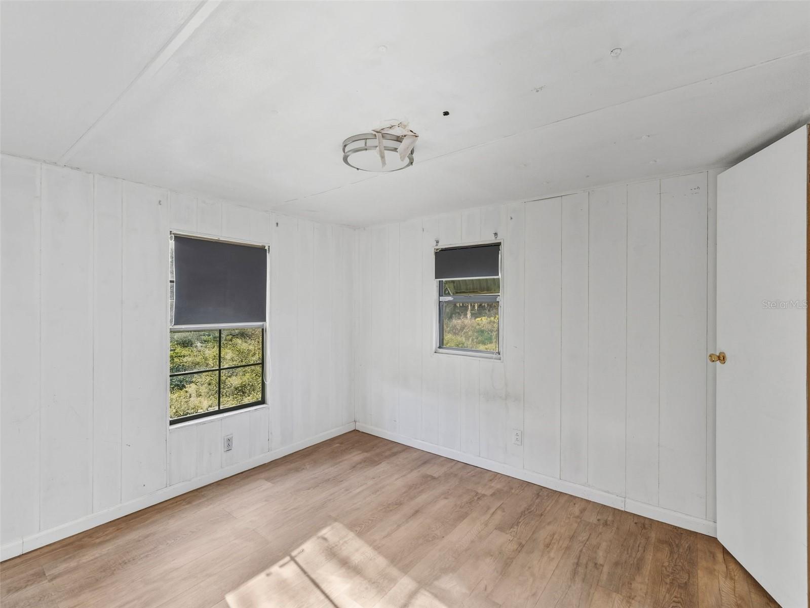 Image 18 of 39 For 7275 Knowles Road