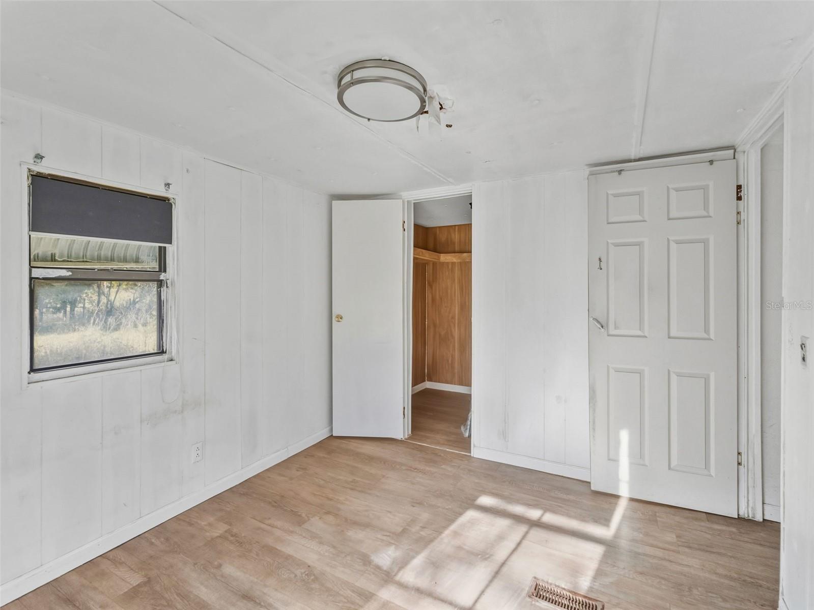 Image 19 of 39 For 7275 Knowles Road