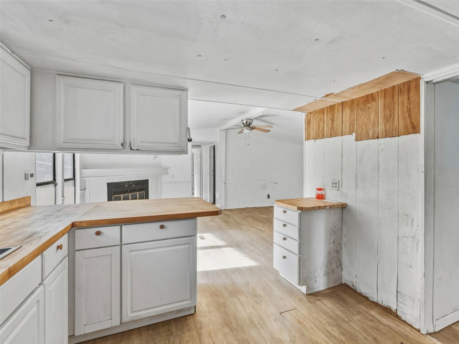 Image 8 of 39 For 7275 Knowles Road