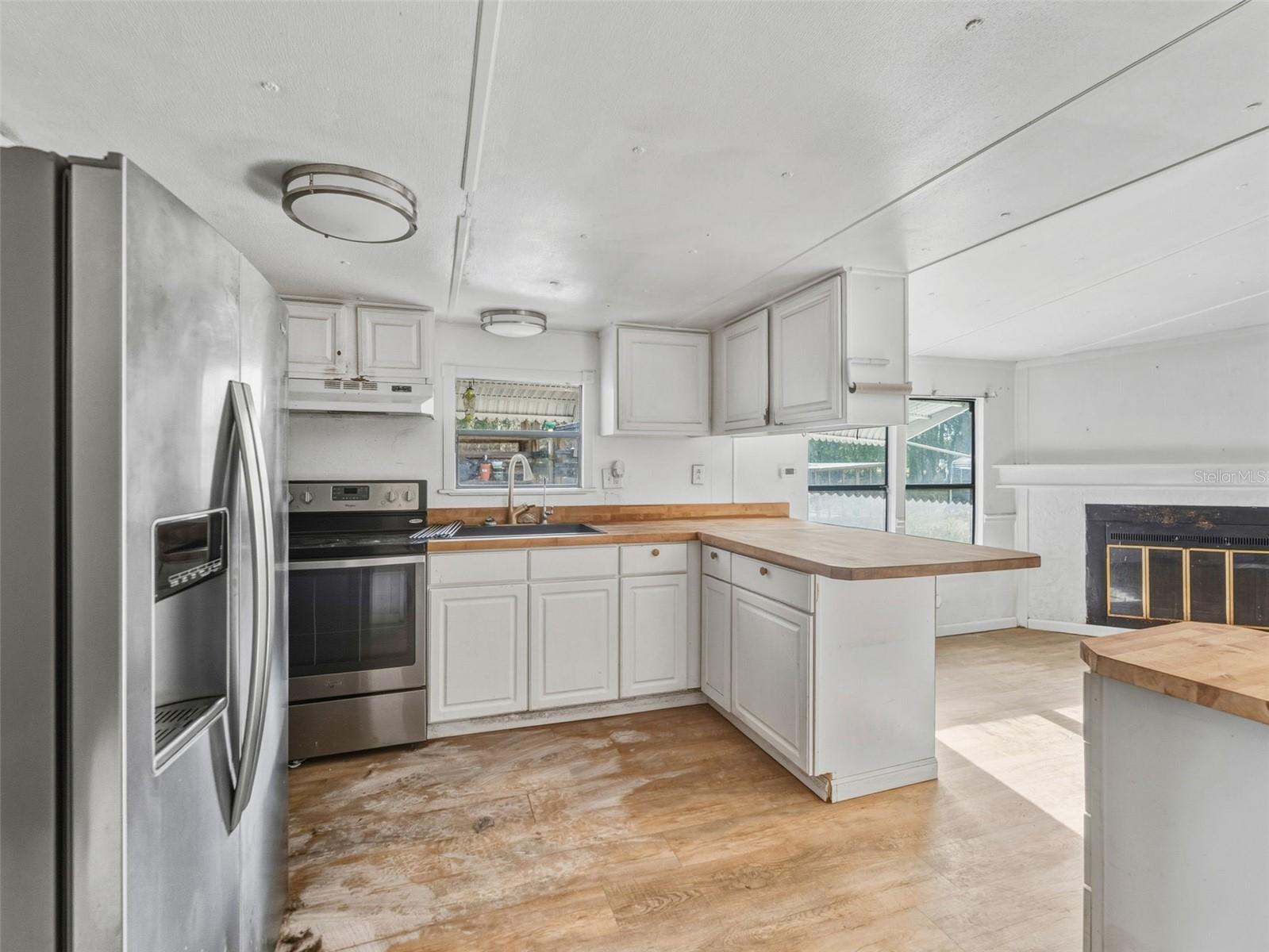 Image 9 of 39 For 7275 Knowles Road