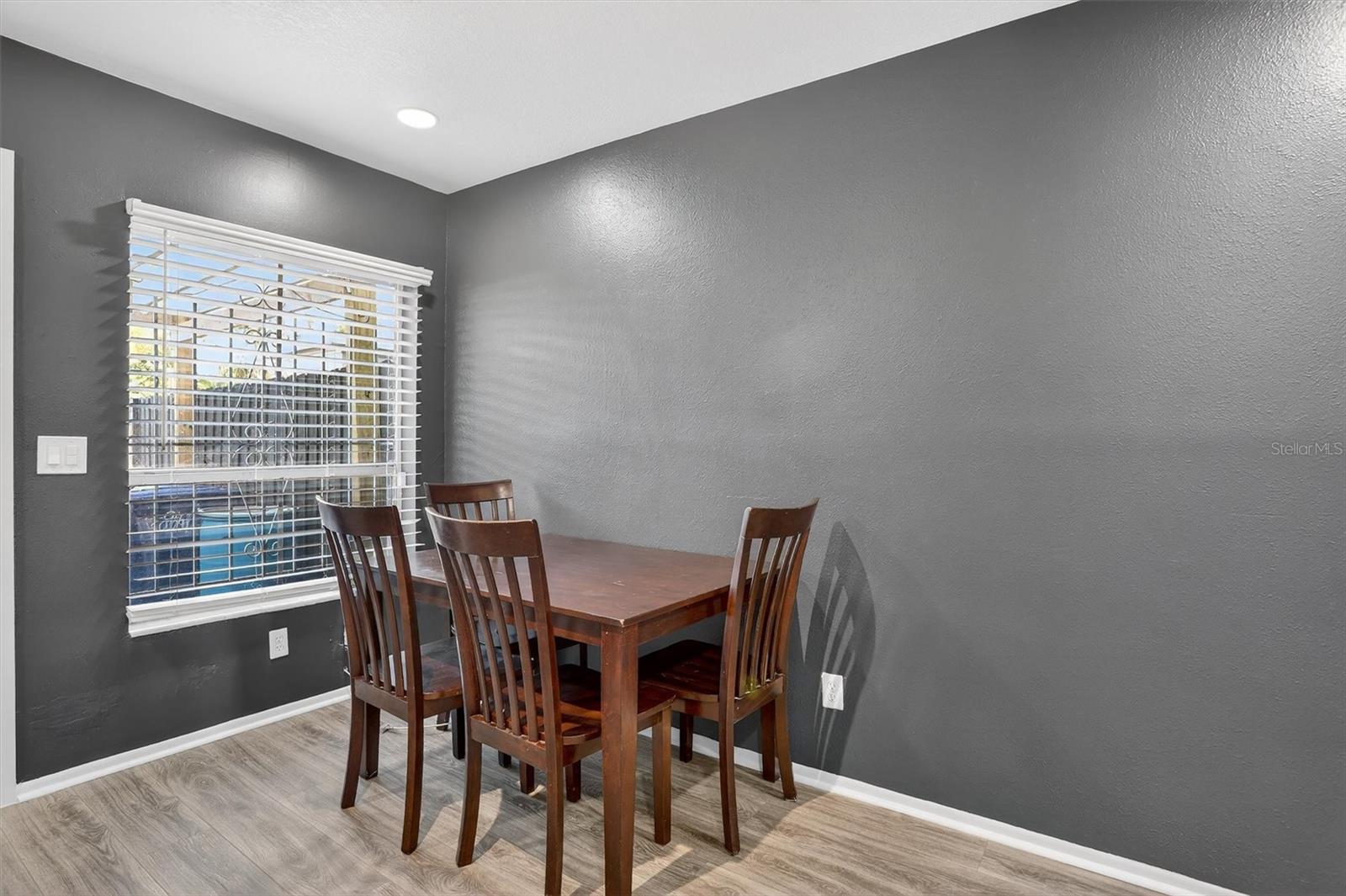 Image 9 of 18 For 4505 La Capri Court