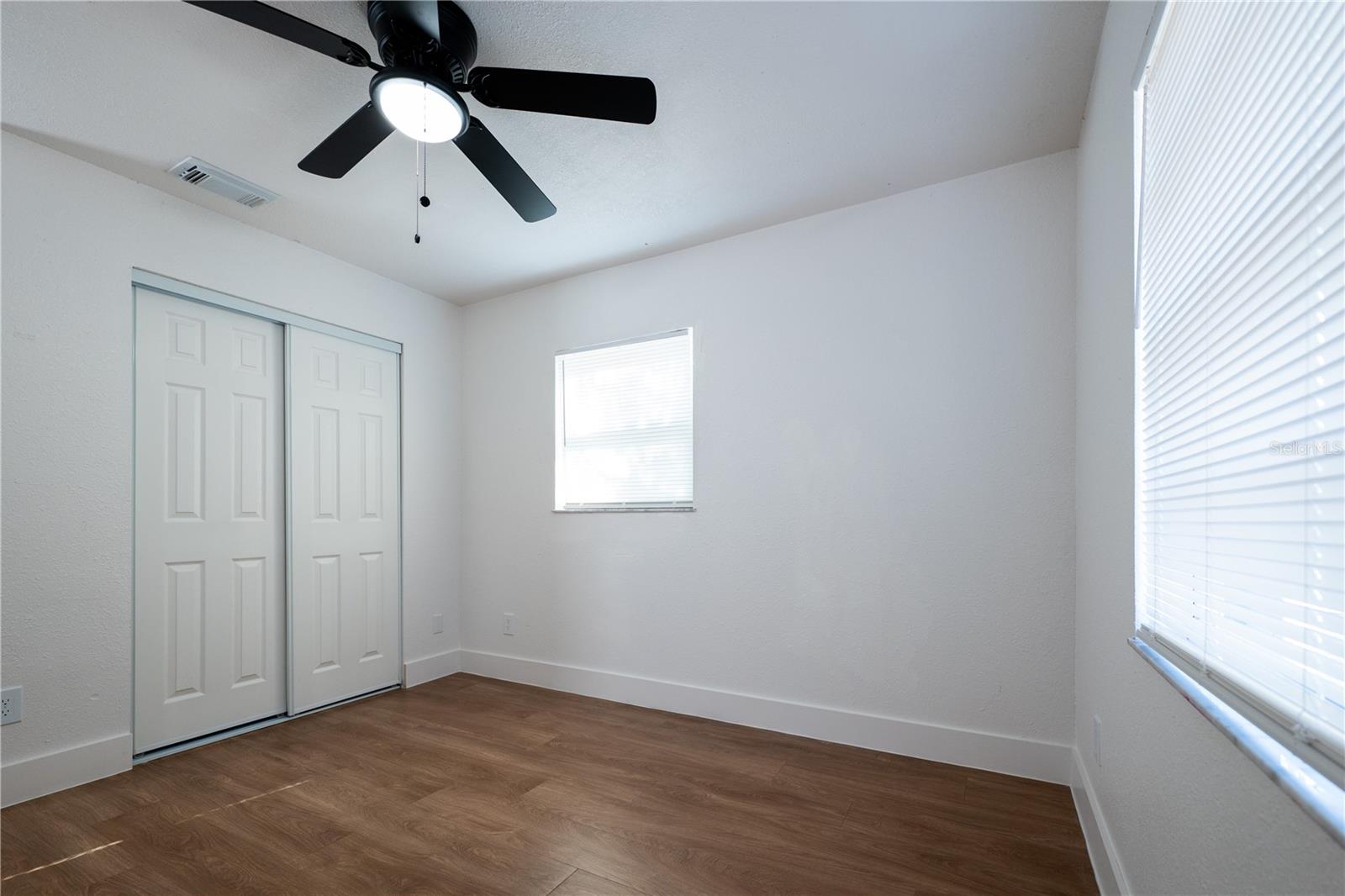 Image 25 of 42 For 5248 King Street