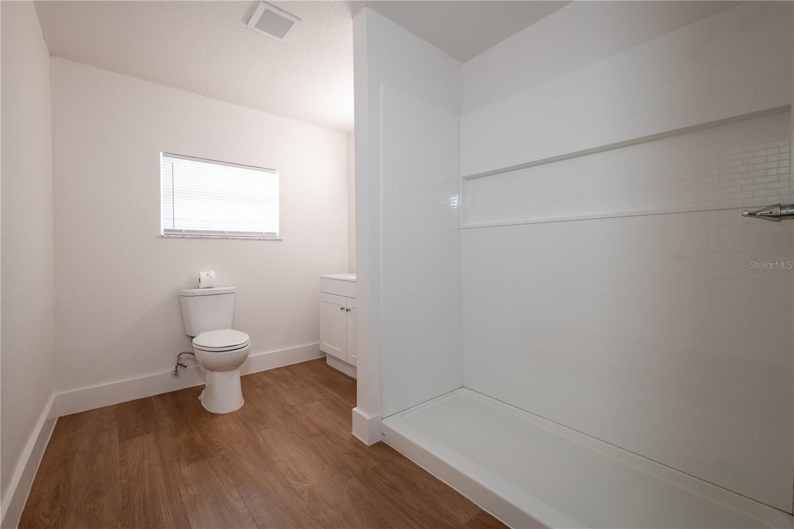 Image 30 of 42 For 5248 King Street