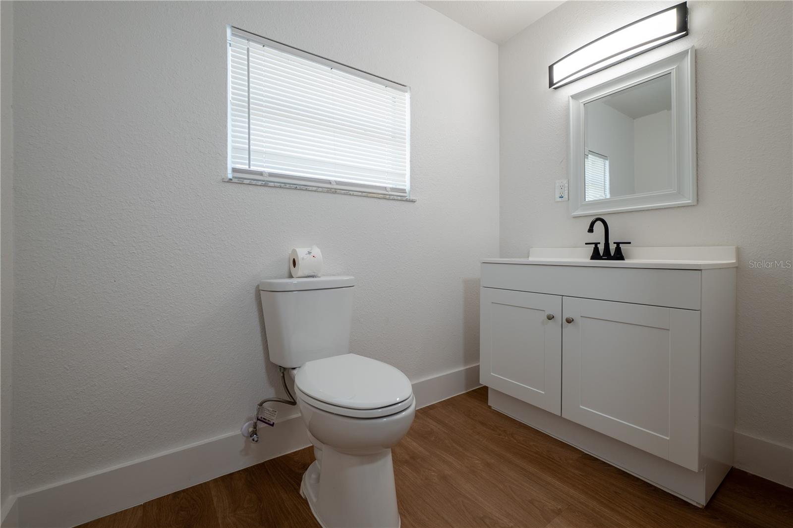 Image 33 of 42 For 5248 King Street