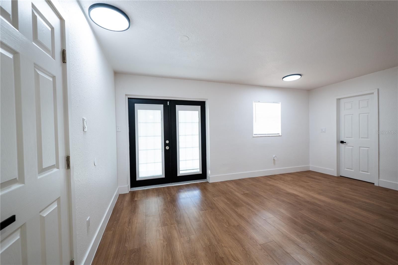 Image 36 of 42 For 5248 King Street