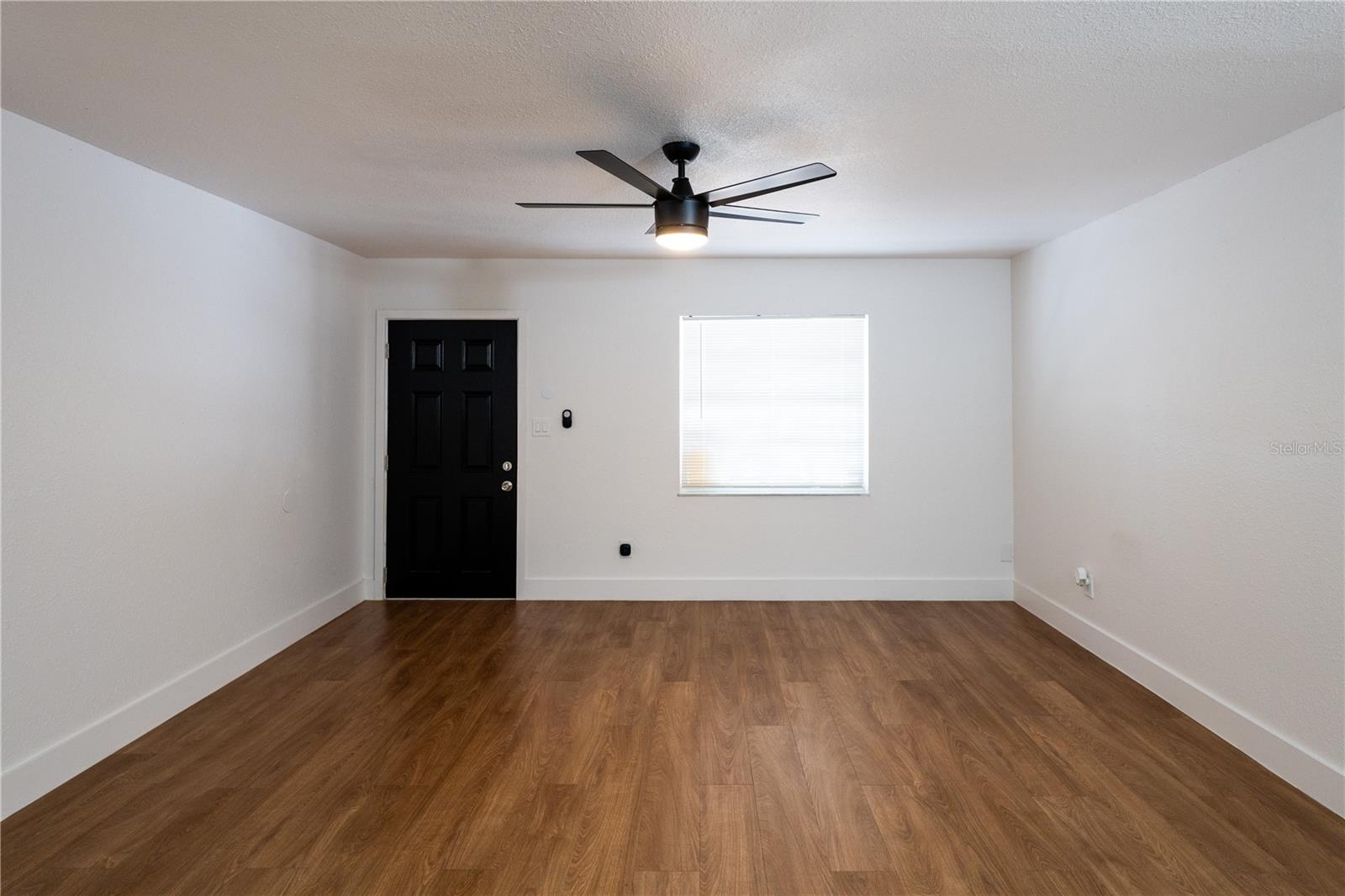 Image 8 of 42 For 5248 King Street