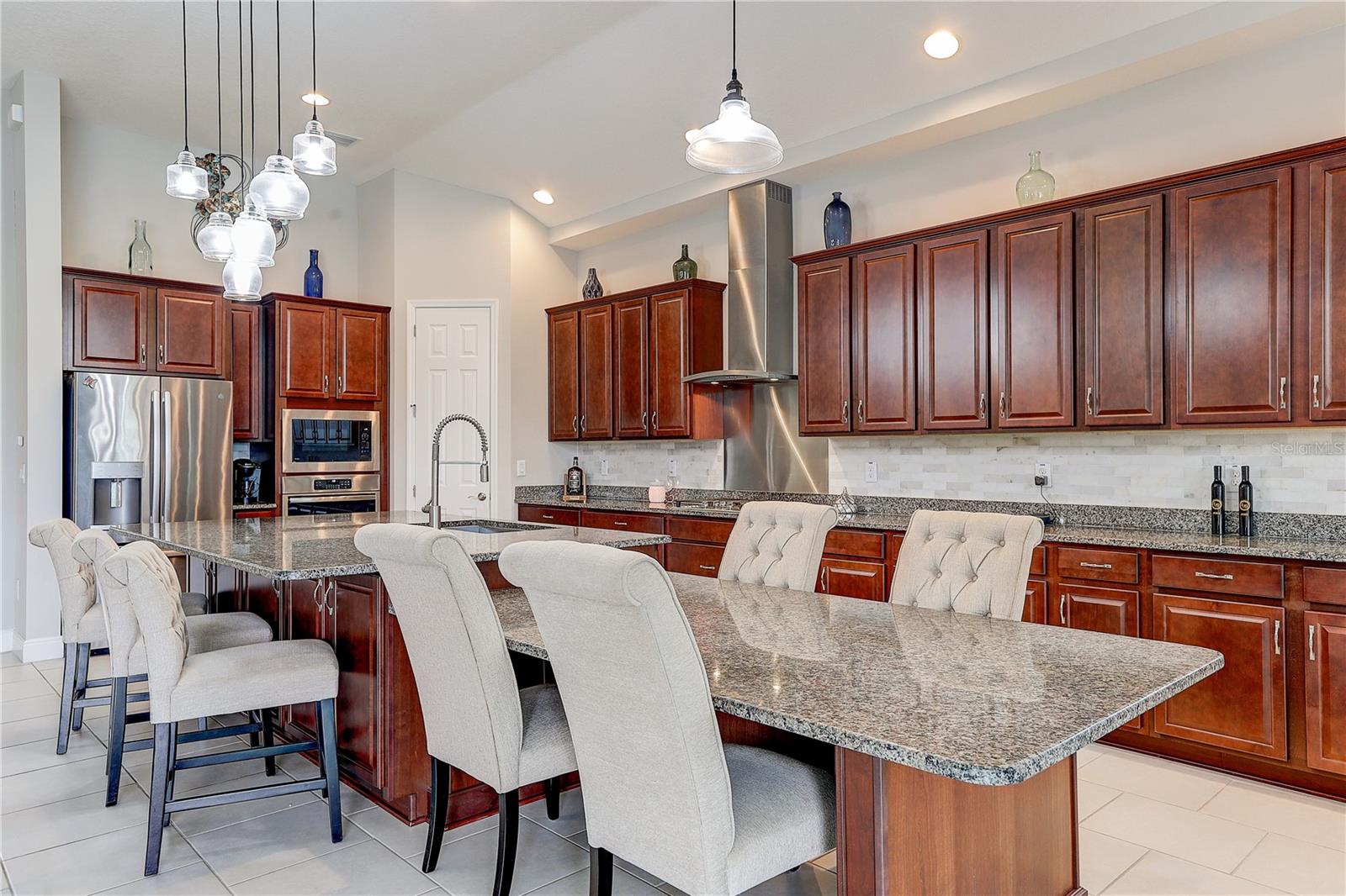 Image 10 of 68 For 8206 Water Color Drive