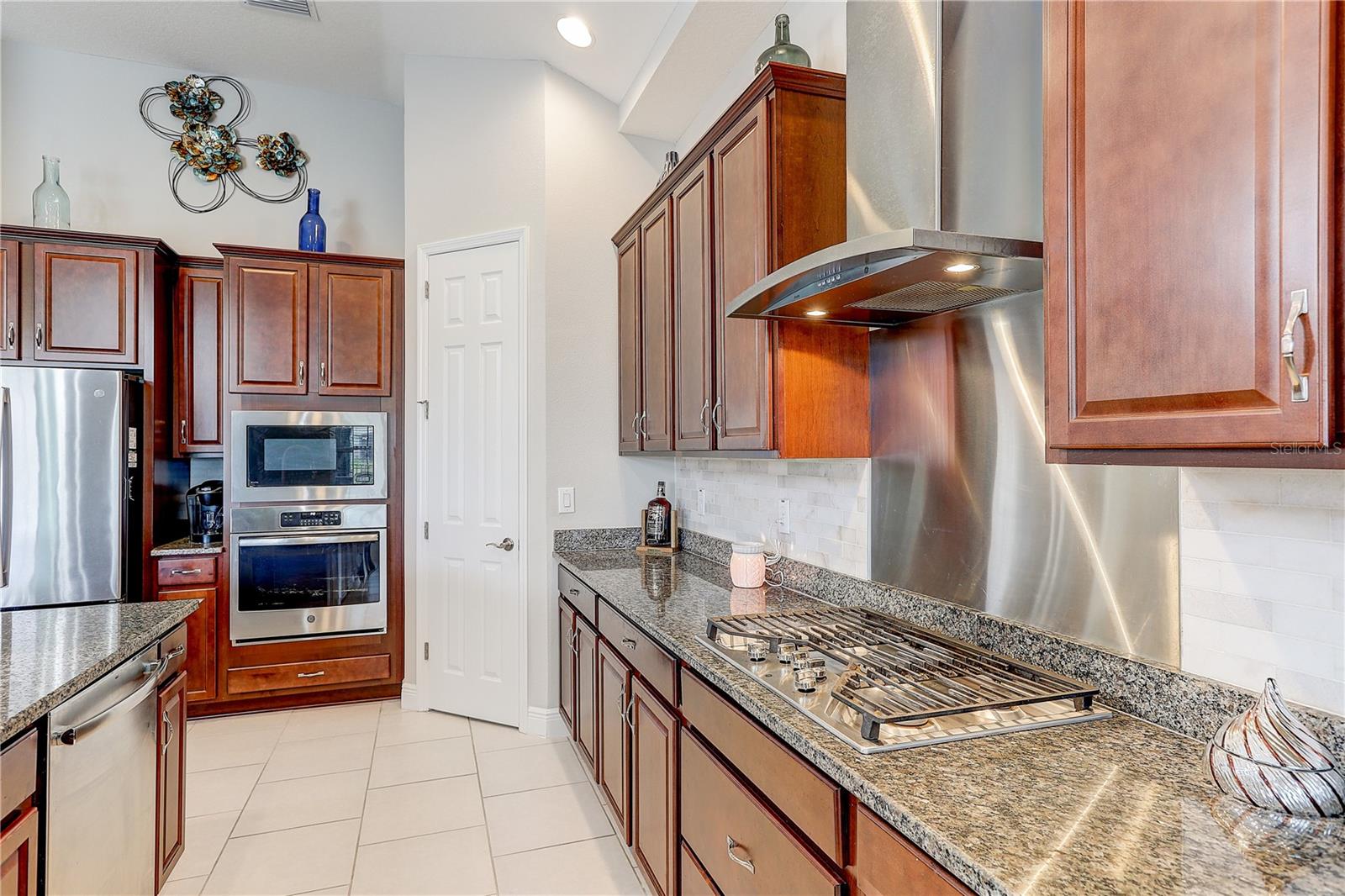 Image 12 of 68 For 8206 Water Color Drive