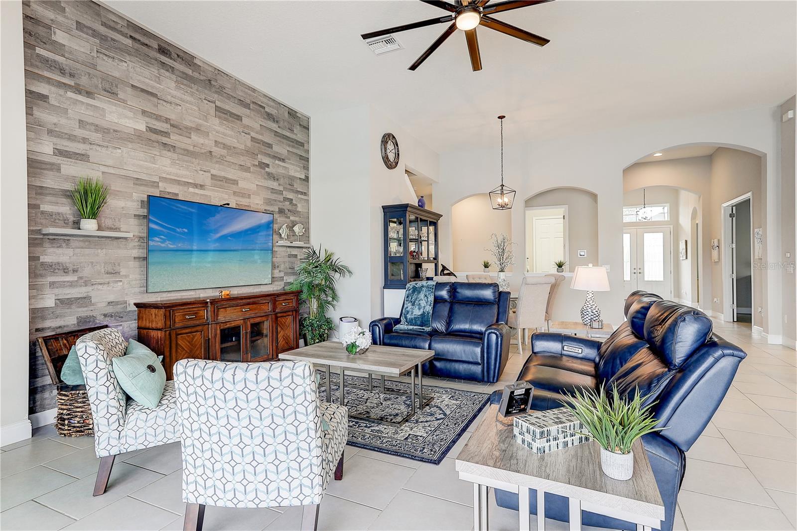 Image 17 of 68 For 8206 Water Color Drive