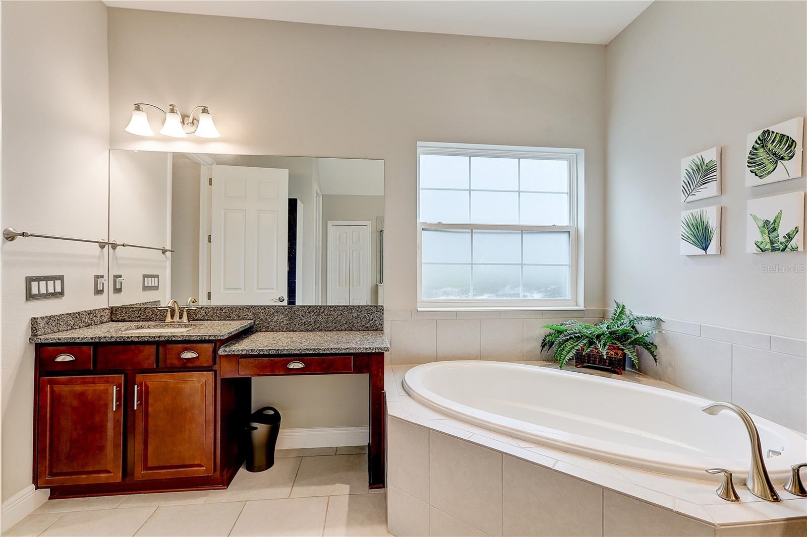 Image 23 of 68 For 8206 Water Color Drive