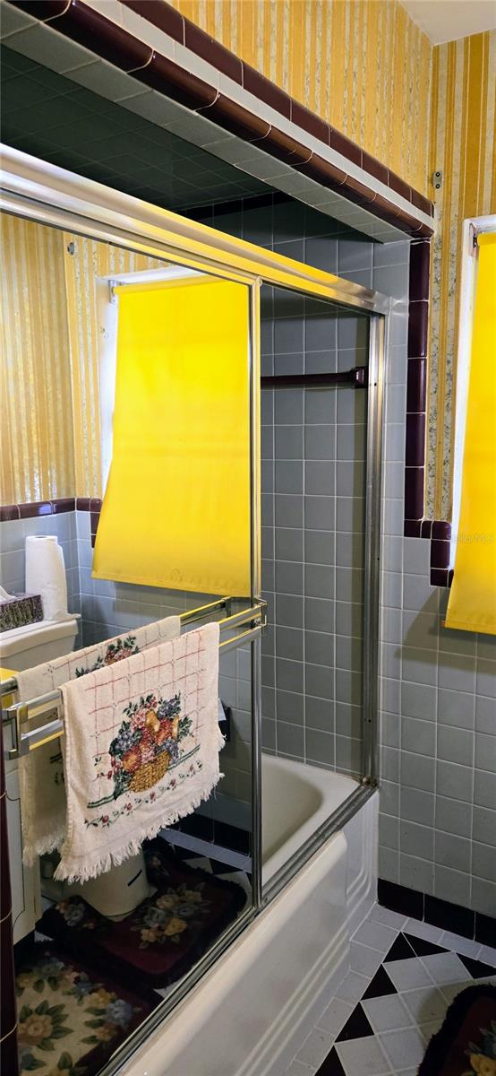 Image 21 of 49 For 4220 Habana Avenue