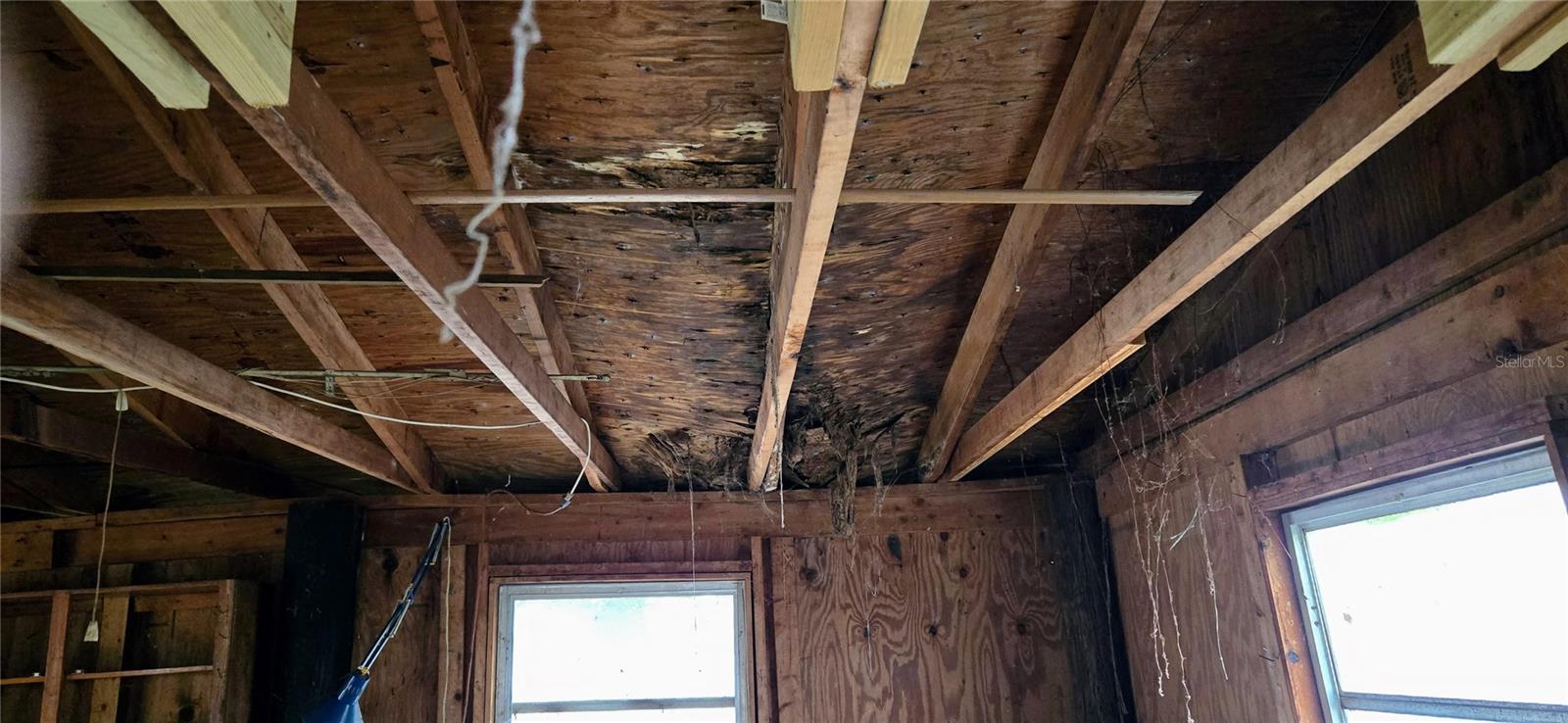 Image 43 of 49 For 4220 Habana Avenue